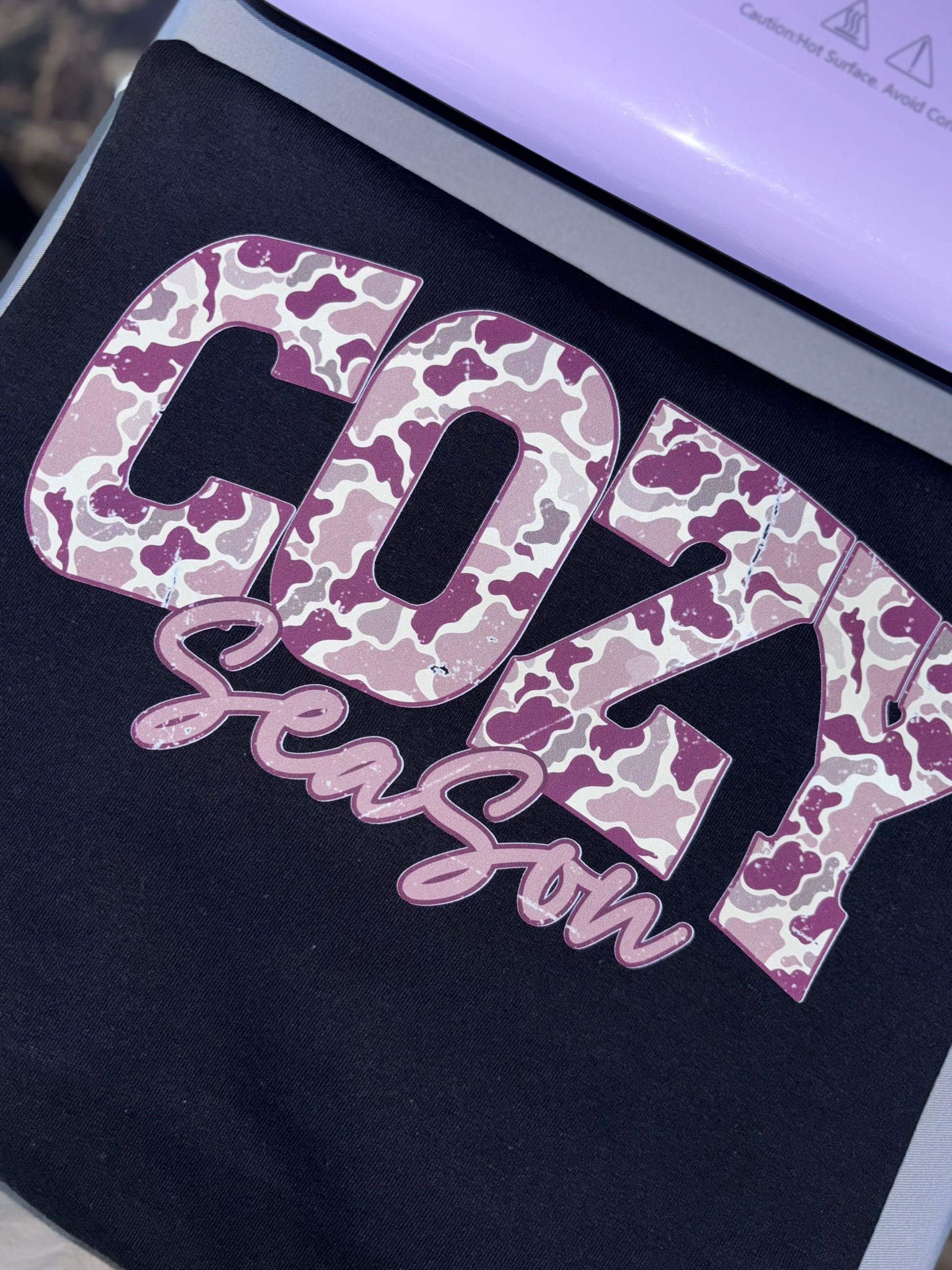 Cosy season tee