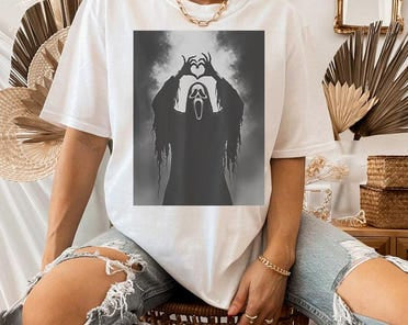 Ghostface heart hands tee